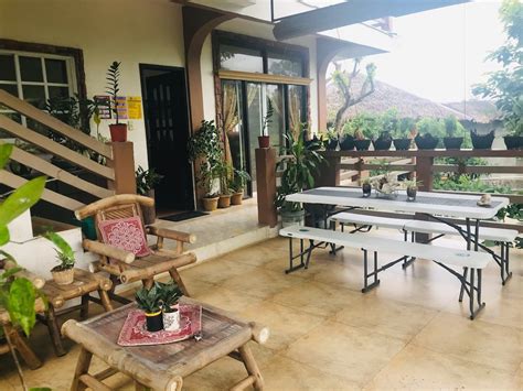 Boracay Vacation Rentals from $18 .